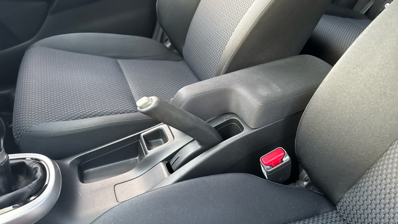 Honda Jazz 1.3 i-VTEC SE 5dr Petrol Hatchback